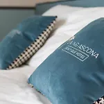 Living Boutique 3*