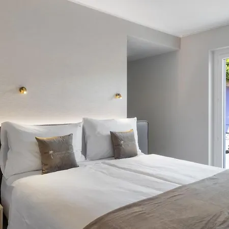 ベッド・アンド・ブレックファスト Living Boutique 3*