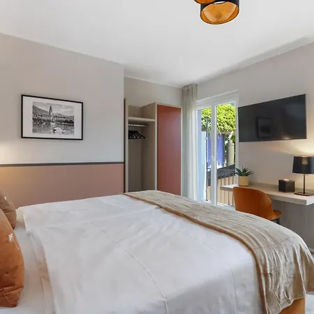 Living Boutique Bed & Breakfast