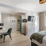 Living Boutique Hotel