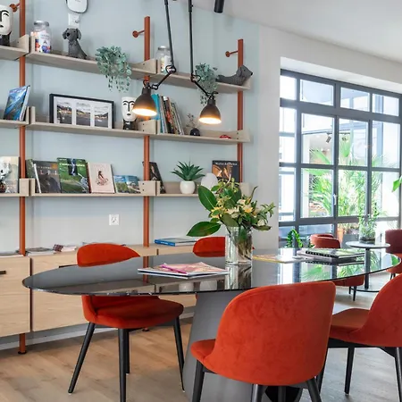 Отель Living Boutique 3*