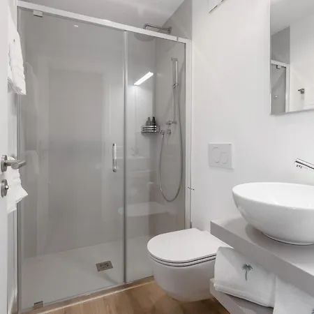 Living Boutique 3* אסקונה